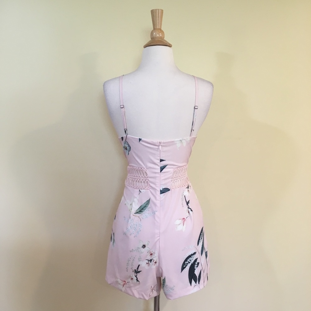 Crochet Midriff Blush Floral Romper - Picture 4 of 4